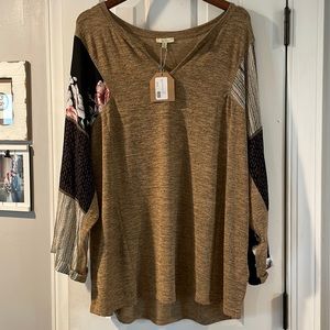 Kori Plus “Story of tonight Top Curvy”